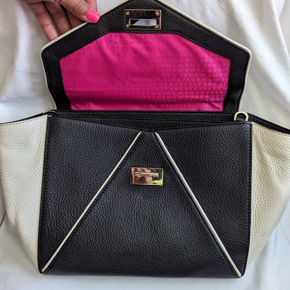 kate spade Handbags - UEC Gorgeous Kate Spade, Color - Black and Porcelain Purse. Beautiful interior.